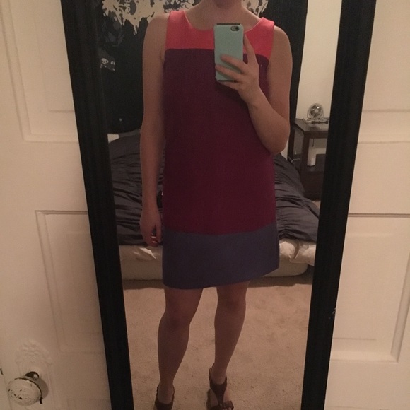 Colorblock Tweed Dress - Picture 3 of 8